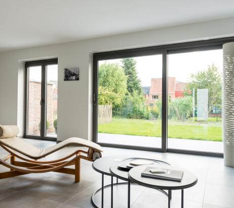 Schuifpui in het zwart