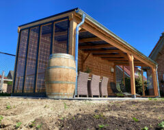 solar veranda hout met zijwand van glas