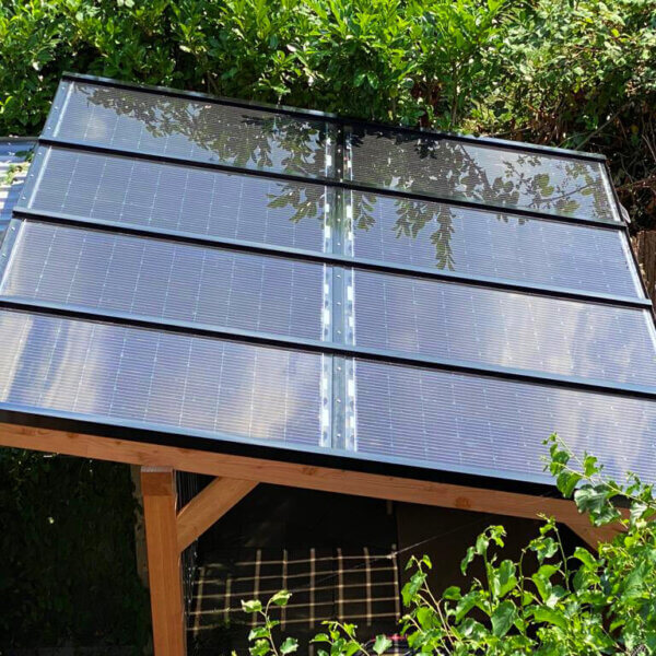 Vrijstaande solar veranda bovenaanzicht zonnepanelen