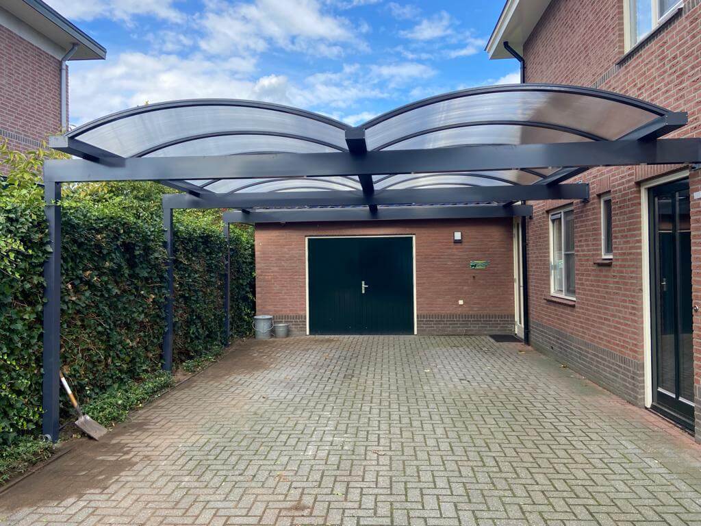 Pext dubbele boog carport polycarbonaat zijaanbouw