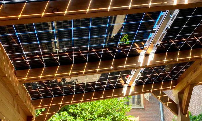 Dak overkapping met zonnepanelen 370 WP