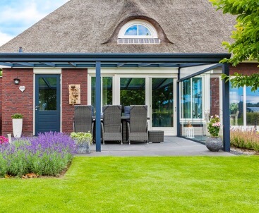 Rieten dak geschikt voor zonnepanelen